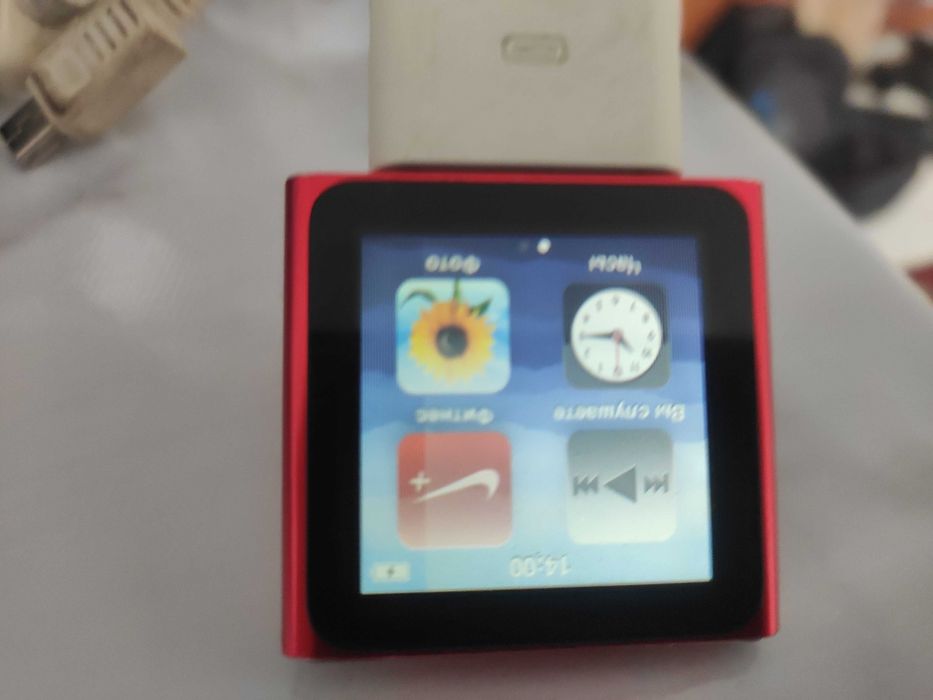 Айпод нано 6  оригинал