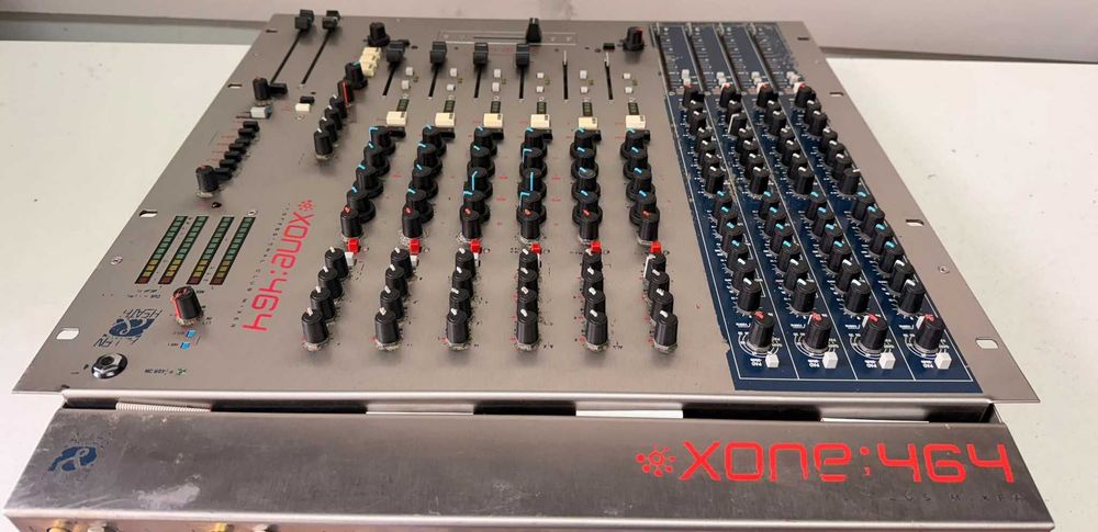 Mixer Allen & Heath Xone:464 – Analog Club Mixer Filtre VCF 10 Canale