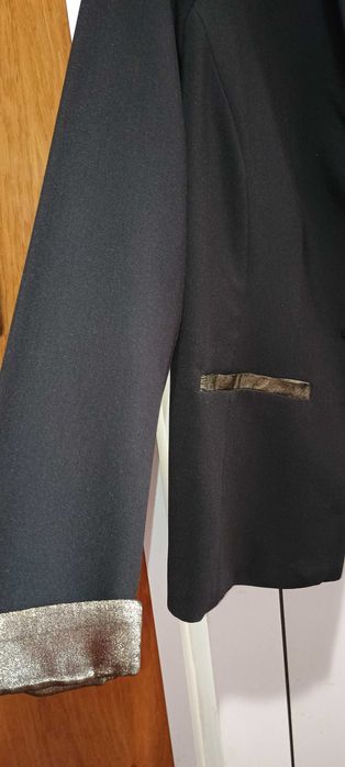 Официално черно дамско сако KIABI, размер 46