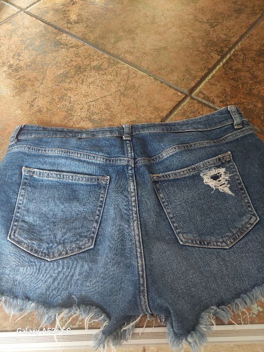 Pantaloni scurți blugi