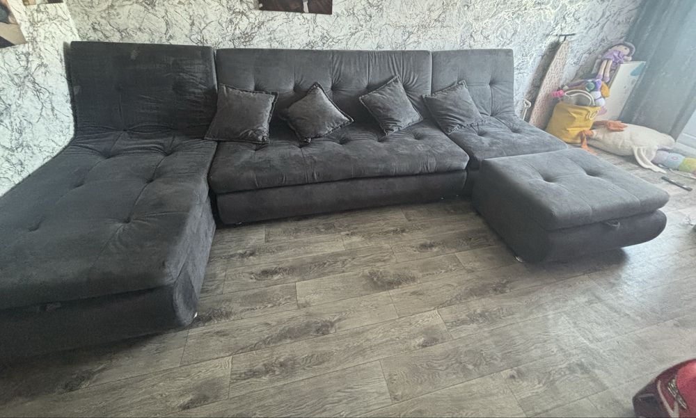 Продам большой отличный диван!