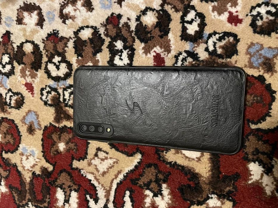 Samsung a70 sotiladi