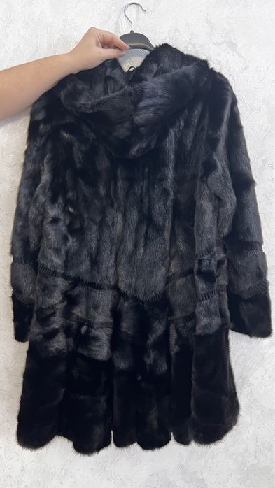 Продам шубу норковую