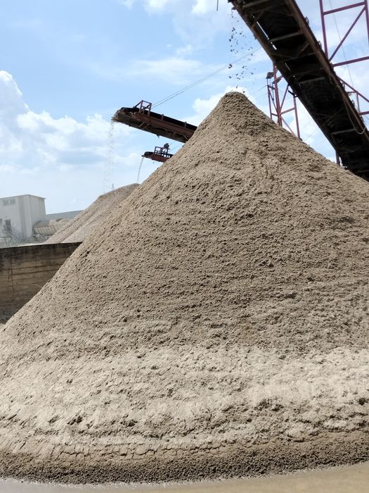 Nisip,chisai,pietris