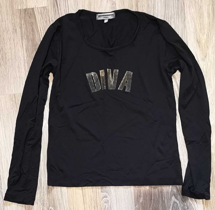 Блузи S размер - Доставка до СПИДИ АВТОМАТ 2,14€