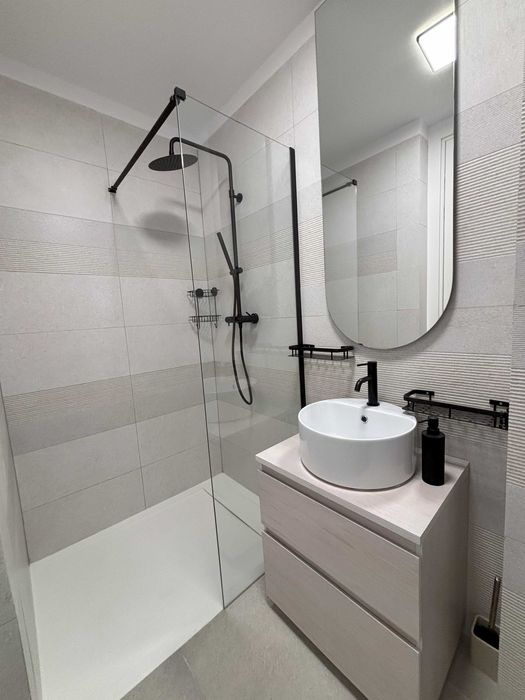 Vand apartament 2 camere cu vedere la mare,  parcare subterană , Olimp