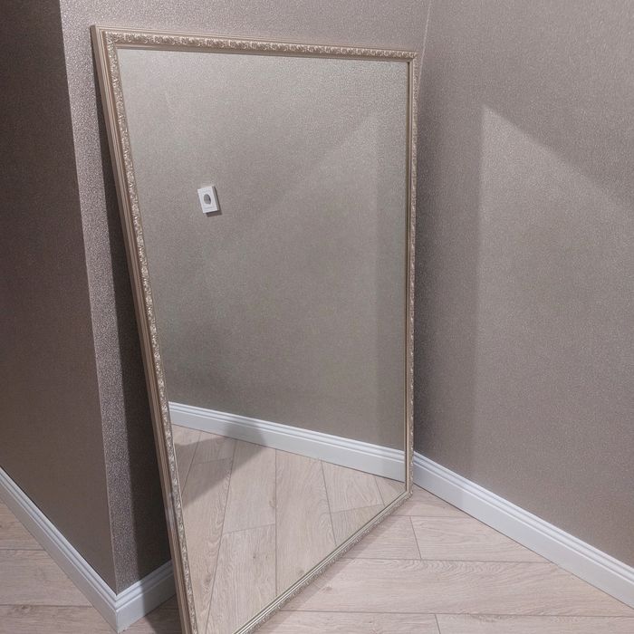 Зеркало настенное