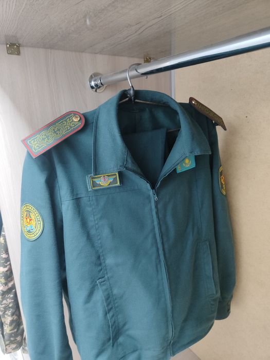 Военный форма  .