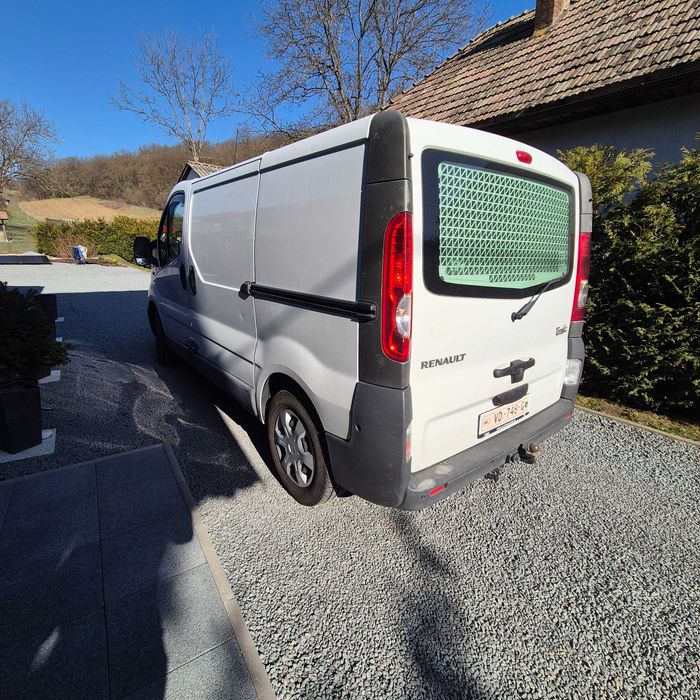 Renault trafic Euro 5 cu doua usi lateral