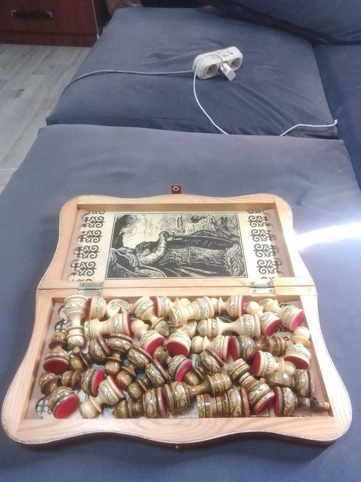 Продам Деревянные Шахматы