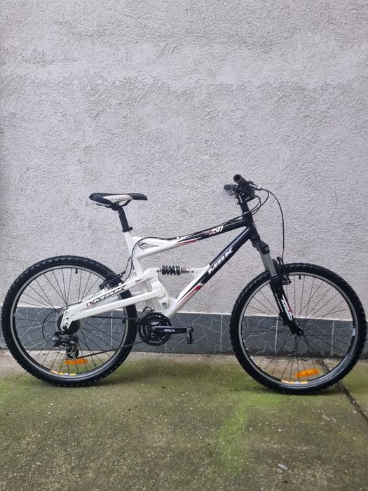 Mountain Bike MBK Full Suspension
