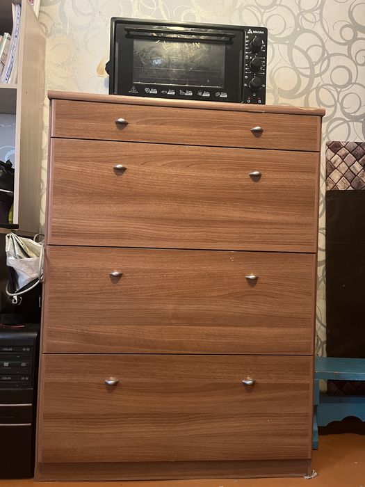 Продаю Комод пишите