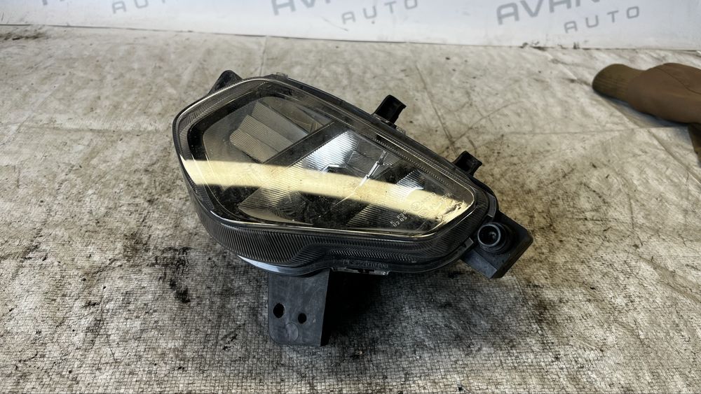 Volkswagen Taigo ляв халоген