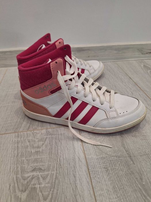 Дамски маратонки адидас