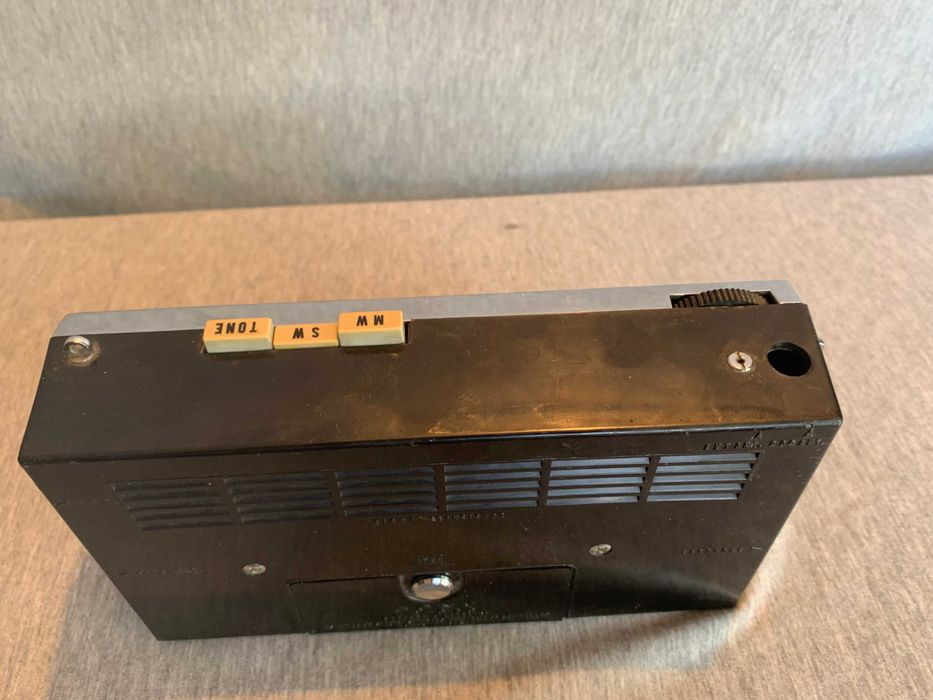 старо радио sony tr 823