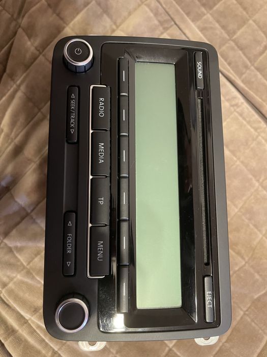 Radio casetofon Golf 6