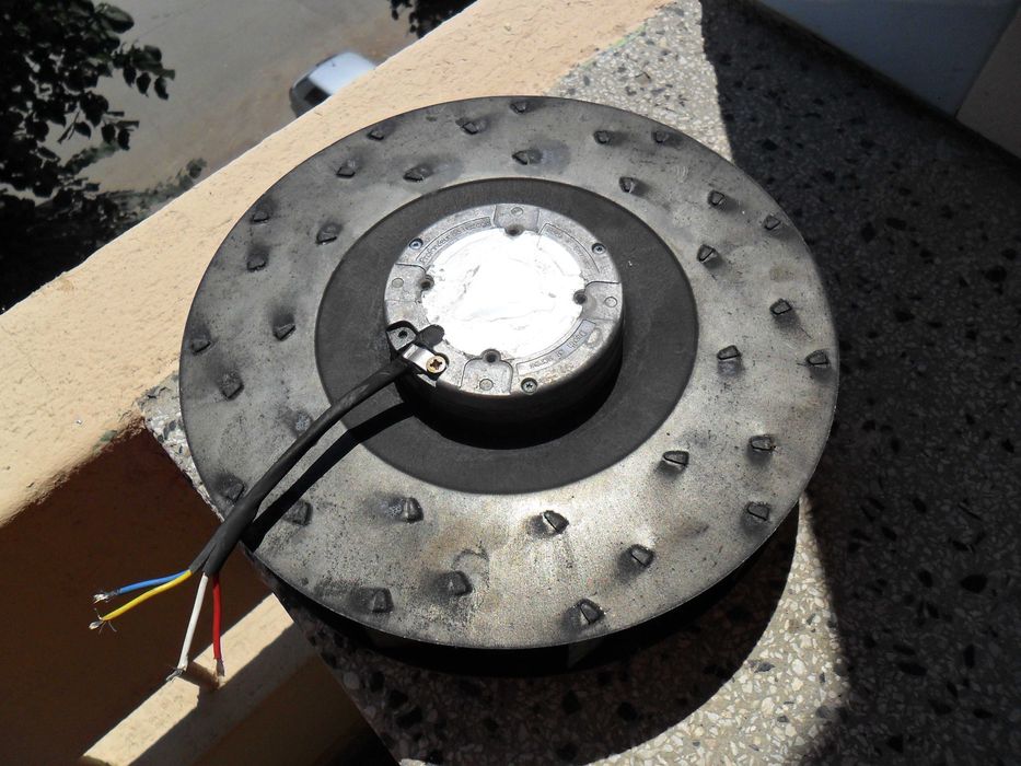 Вентилатор от климатична инсталация 12 волта