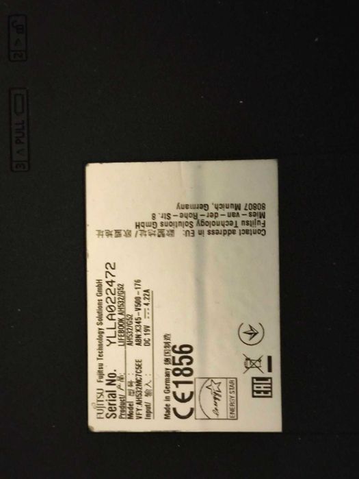 Fujitsu Laptop LIFEBOOK AH532 / G52