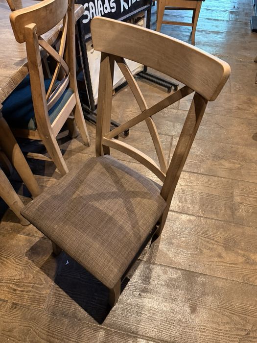 Стол 20 €/ маса 70€/ диван 80€/ щъркел 15€/