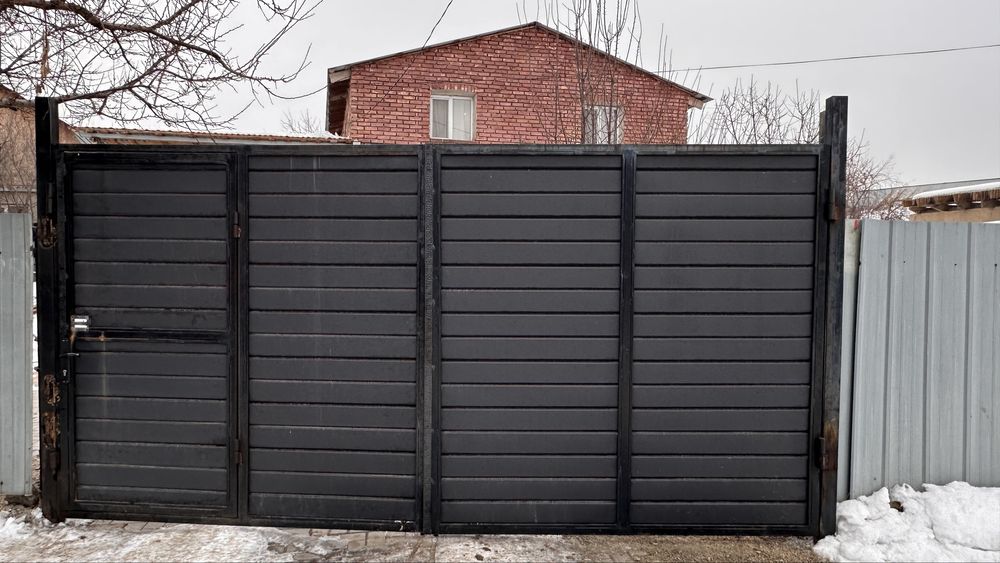 Ворота серые, сайдинг,4м