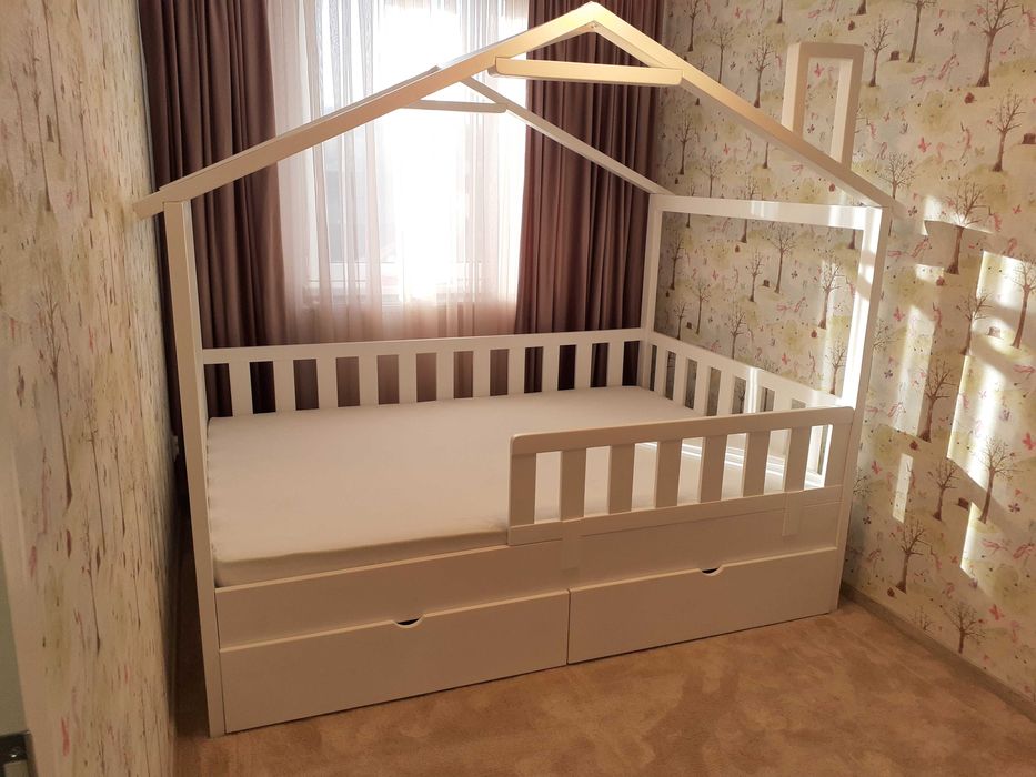 TRANSPORT GRATUIT.Pat tip casuta,cod 412