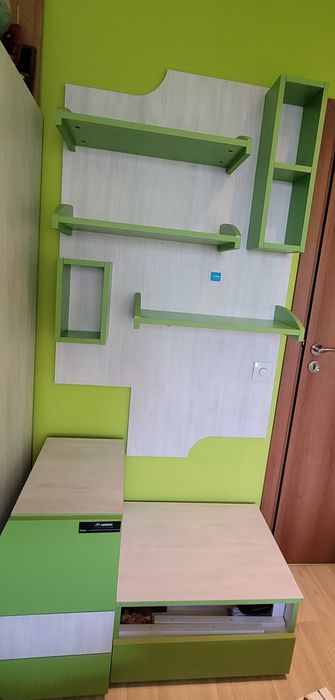 Юношеско обзавеждане