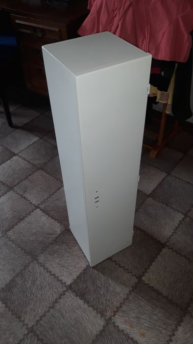 Металлический шкаф