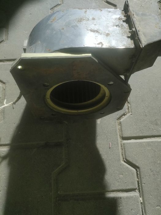 Продам вытяжку, улитка