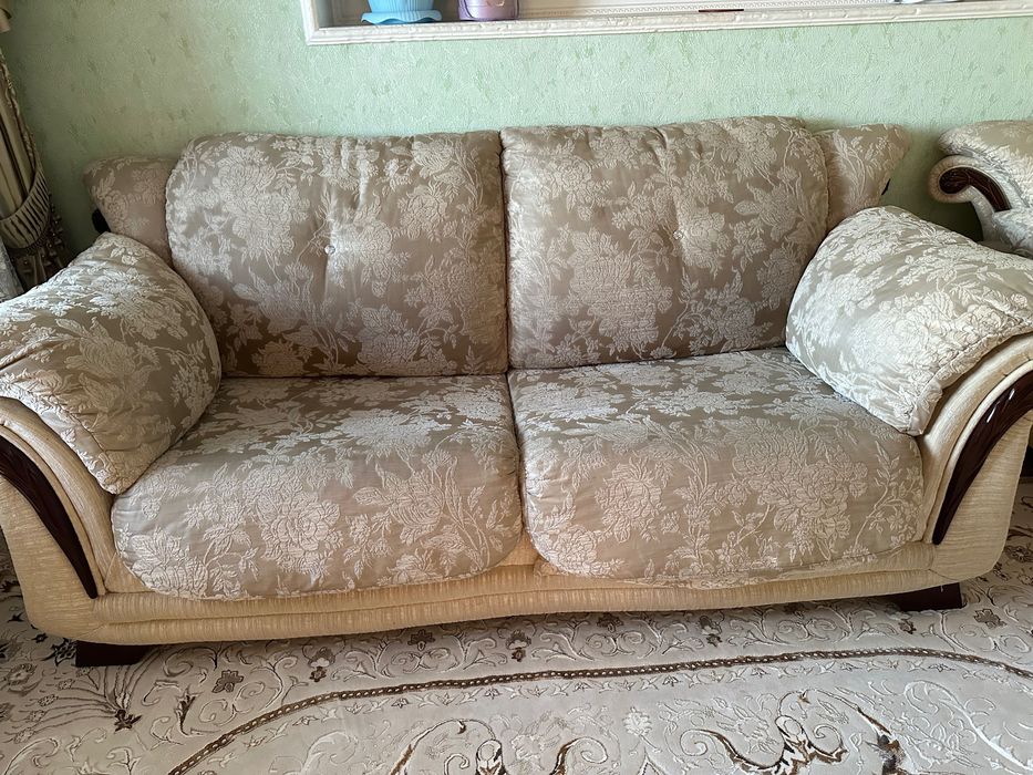 Продам мебель в отличном состоянии.