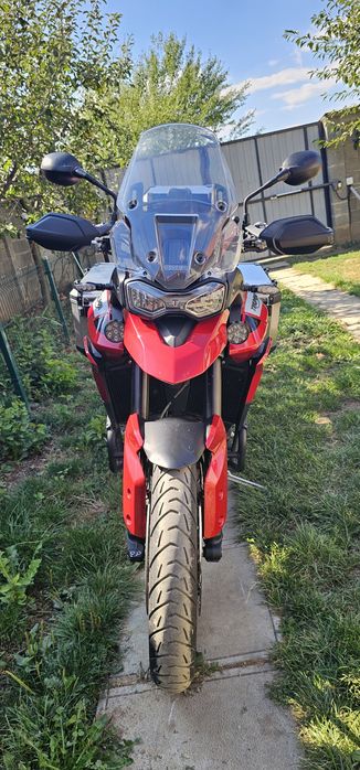 Triumph Tiger 900 GT – echipare Touring / Adventure