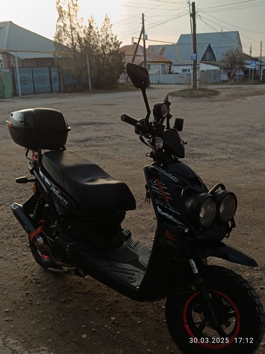 Продам мопед бумер