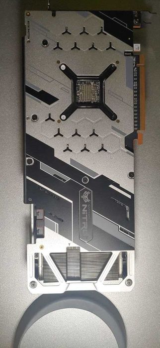 Razer Core(Вн-й кейс-видеокарта,Ориг.)+ AMD RX 5700 XT Sapphire Nitro+