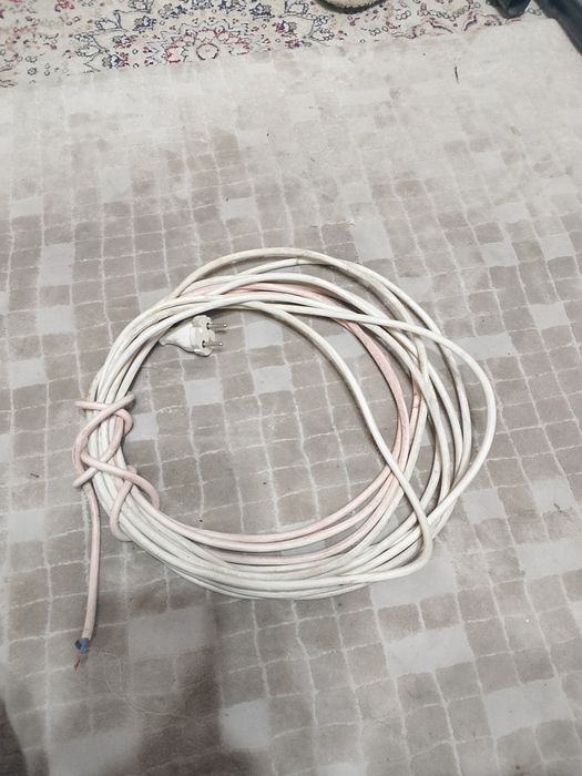 Продам кабель 220,вольт