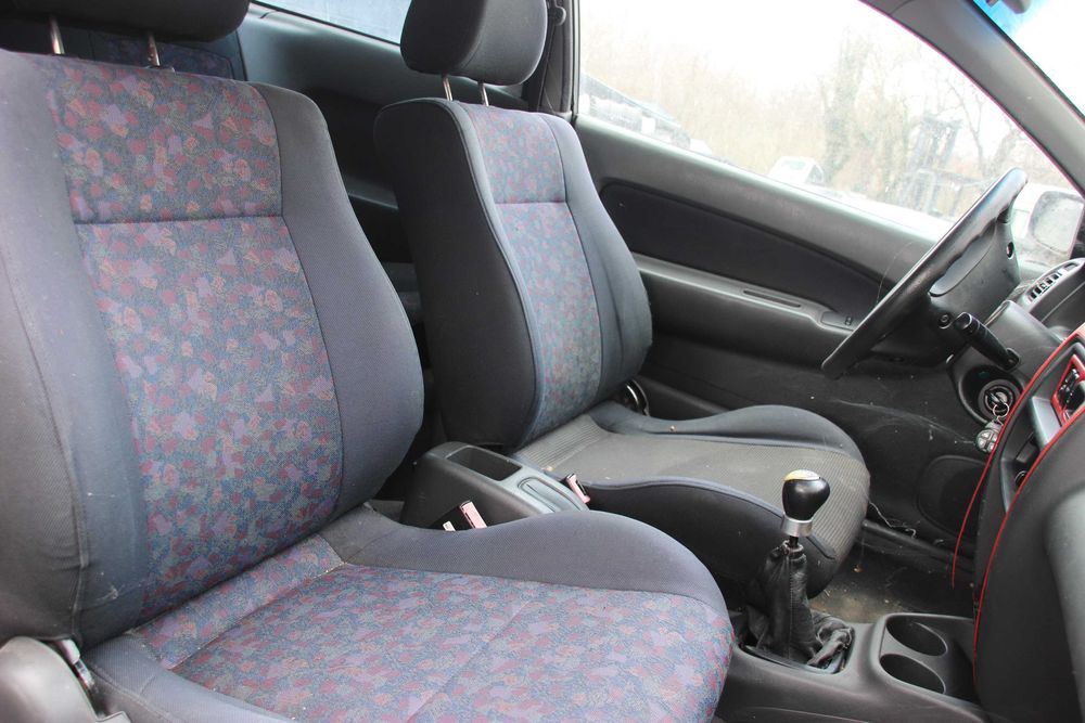 Мазда  323 F 2.0 DIТD   - само на части Mazda 323