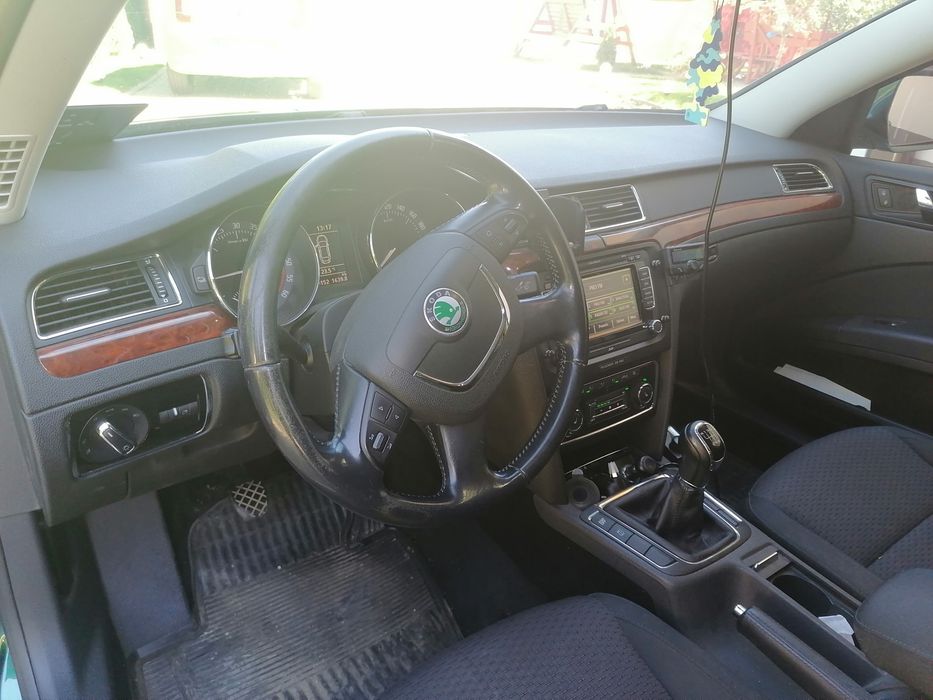 Vând Skoda Superb 2