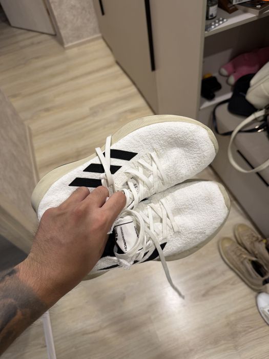 Кроссовки adidas