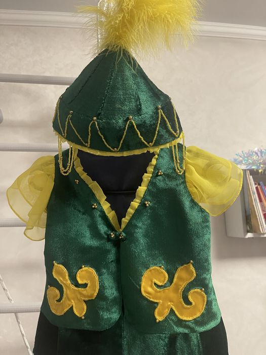 Детская одежда, платья, безрукавка