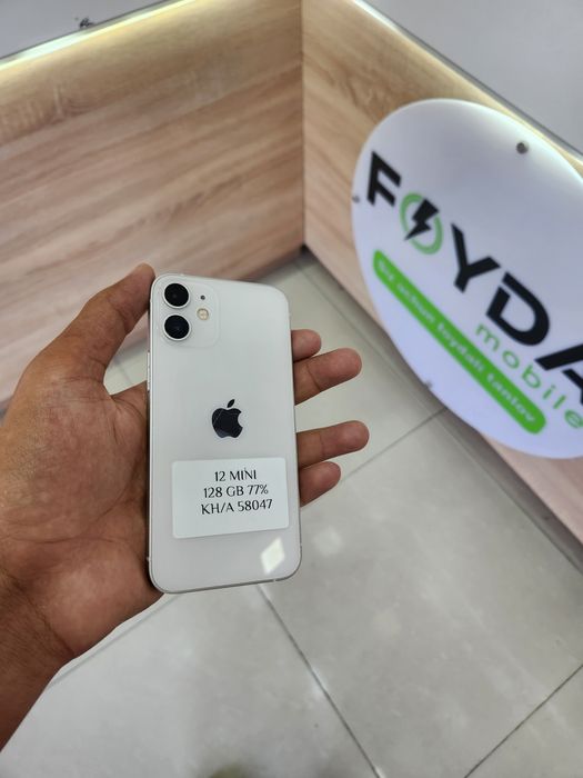 IPhone 12 Mini. .