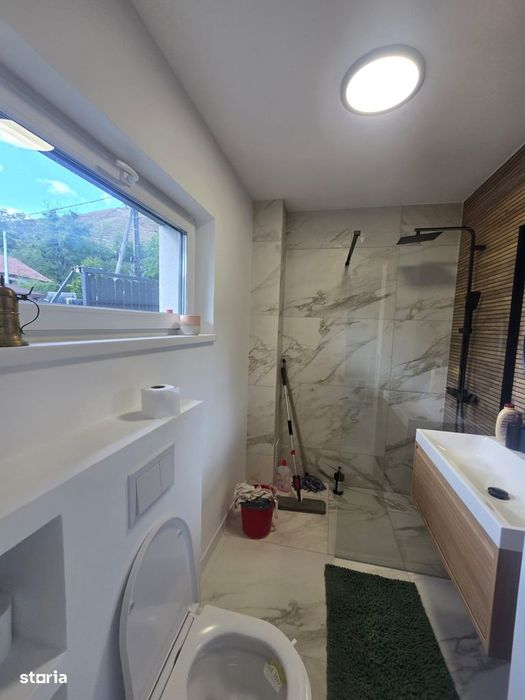 Casa individuala de 4 camere, mobilat - Tauti