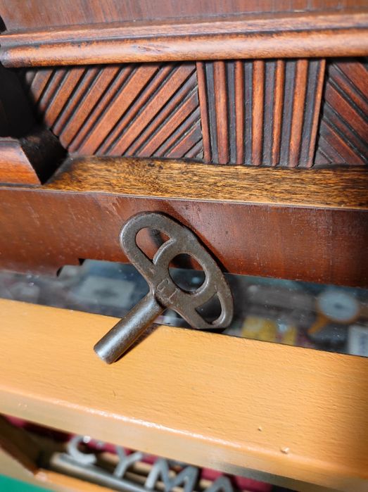 Стар Немски  Механичен Часовник