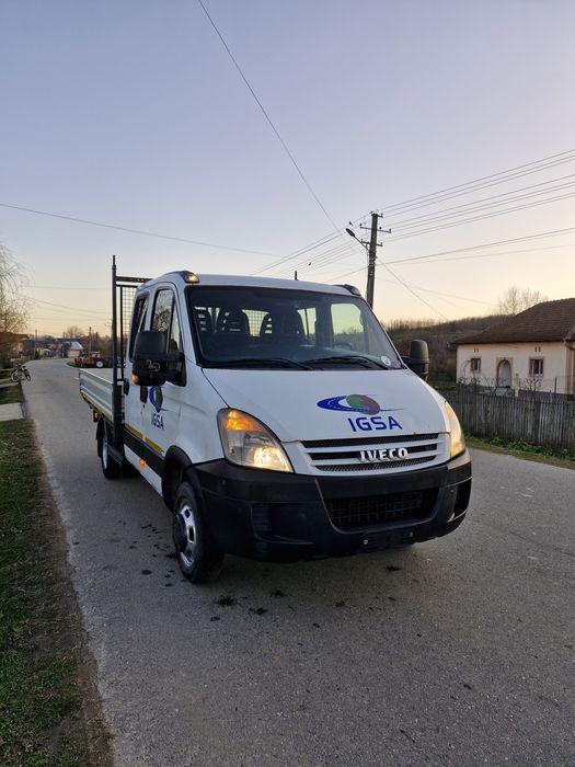 Iveco Daily 7 locuri , 5000kg
