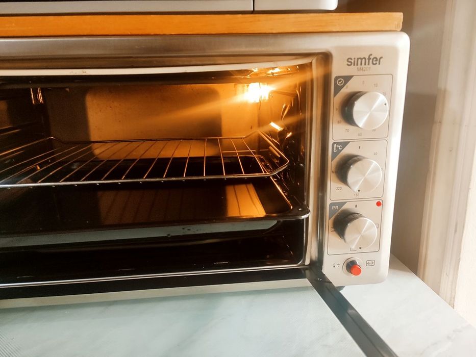 Продам духовку , состояние хорошее