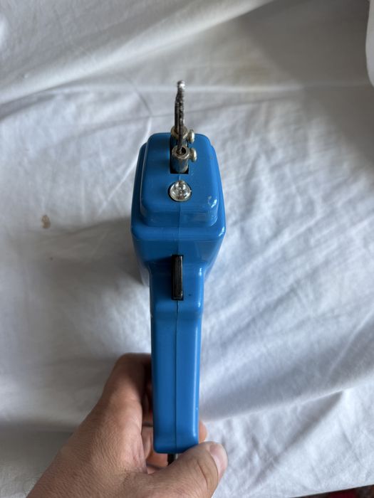 Pistol de lipit Germania