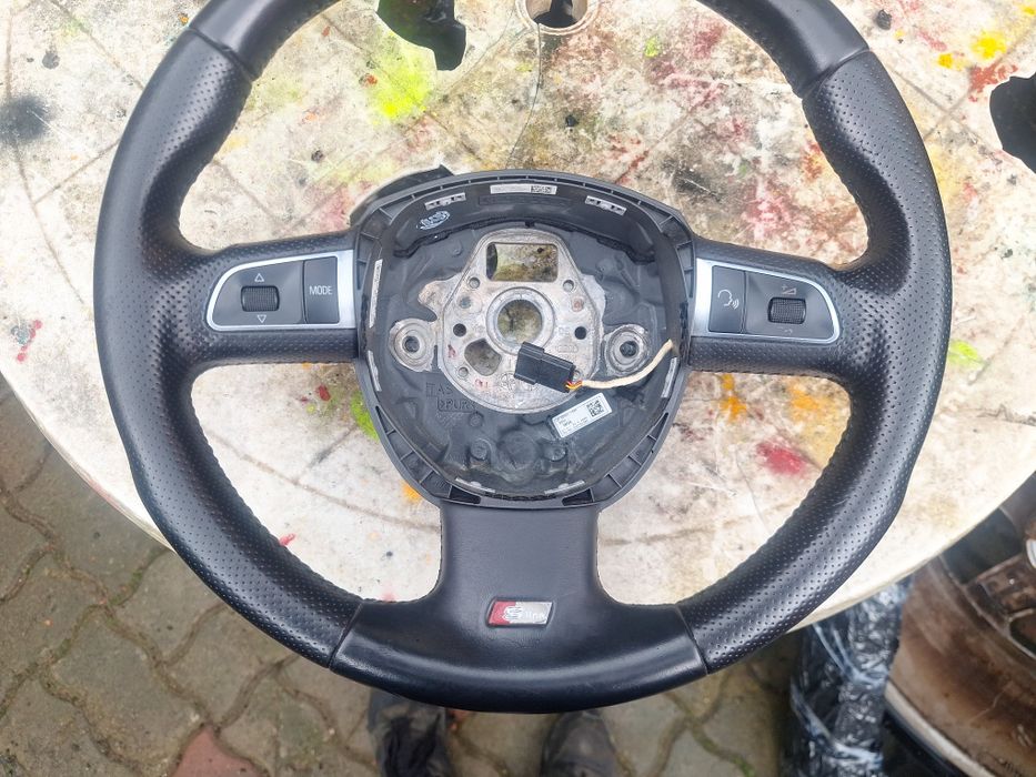 Volan piele 3 spite Audi Q5 sau A4 S-line cu comenzi