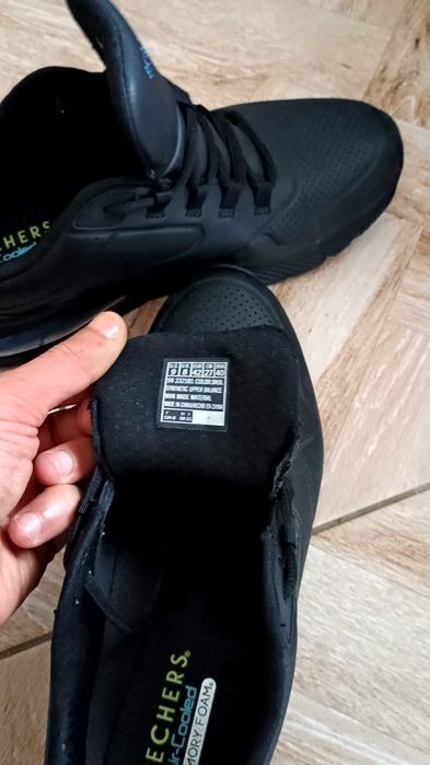 Vând Sneakers Skechers