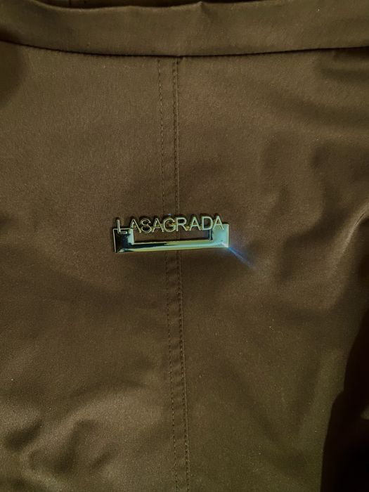 Продам ветровку плащ