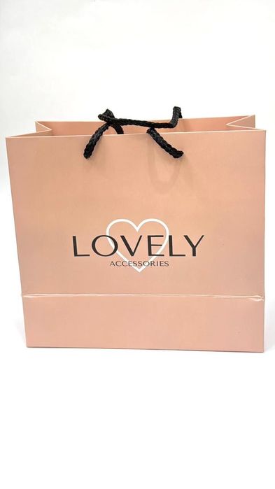 Пакет картонный, размер 22х20х10 см