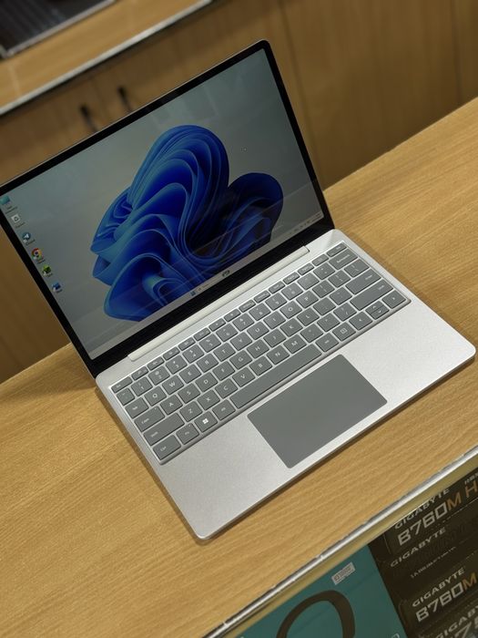 Windows Surface Go 2 Ideal xolatda