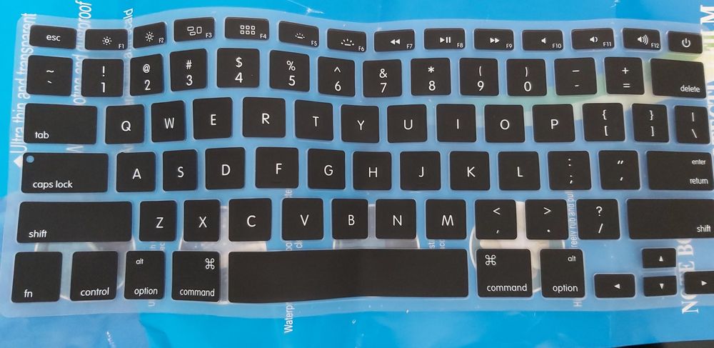 Protecție silicon tastatură laptop nouă