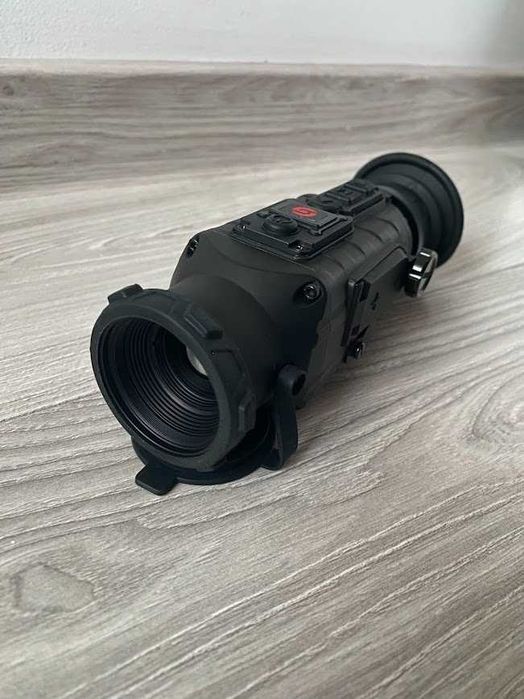 Camera cu termoviziune Clip-On GUIDE TA425 (noua)